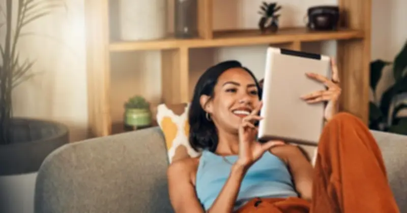 Gen Z ưu tiên giấc ngủ và công việc hơn đời sống tình dục, khảo sát tiết lộ