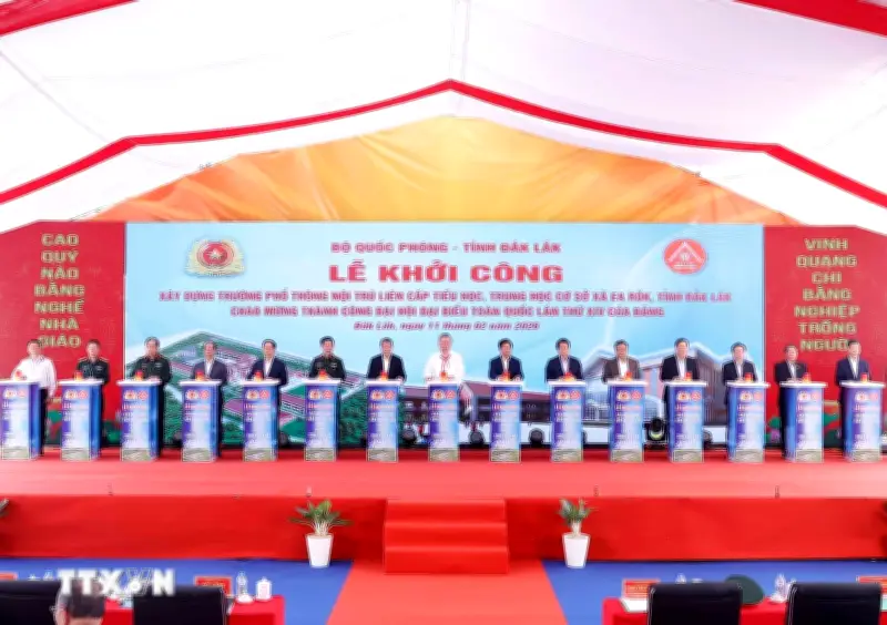 Tổng Bí thư dự khởi công trường phổ thông nội trú liên cấp tại xã Ea Rốk