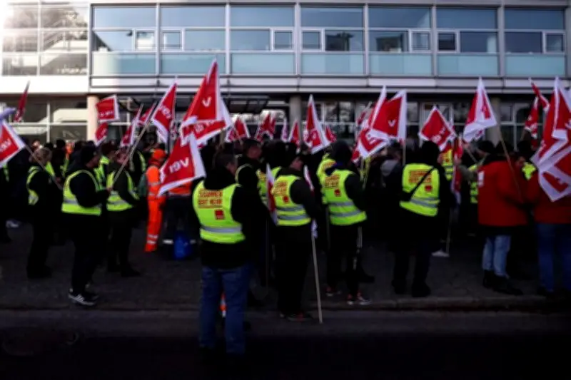 Đức đối mặt làn sóng đình công toàn quốc do tranh cãi tăng lương công chức