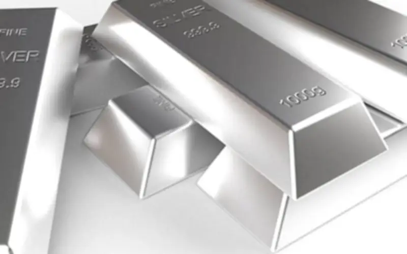 Giá bạc trong nước tăng mạnh, nhiều thương hiệu vượt ngưỡng 90 triệu đồng/kg