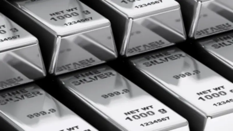 Giá bạc trong nước tăng mạnh, thị trường thế giới biến động quanh 89 USD/ounce