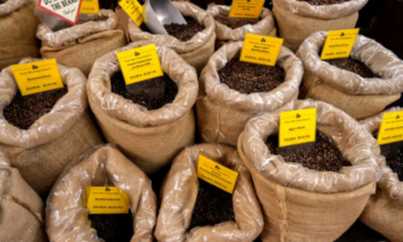 Giá Cà Phê Tăng Vọt, Người Mỹ Đổi Thói Quen Bữa Sáng: Từ Bỏ Quán Sang Tự Pha