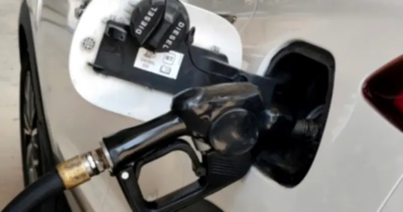 Giá dầu thế giới tăng mạnh cuối tuần, lo ngại từ đàm phán Mỹ - Iran