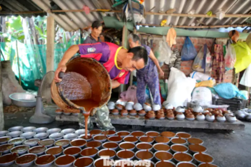 Giữ Lửa Nghề Nấu Đường Bát Thủ Công Ở Đà Nẵng: Hương Vị Tết Xưa Trong Từng Bát Đường Mía