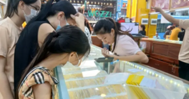 Giá Vàng Bật Tăng Mạnh Trên Thị Trường Quốc Tế Sau Biến Động Chứng Khoán Mỹ