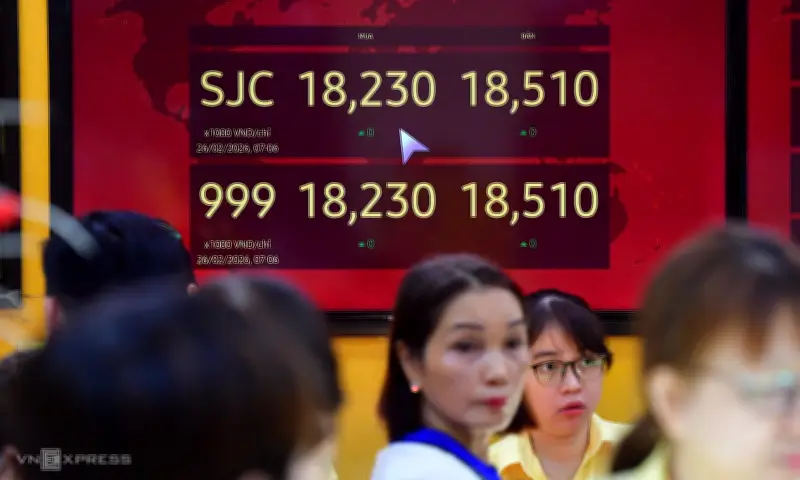 Giá vàng giảm nhẹ ngày vía Thần Tài, chênh lệch với thế giới vẫn trên 20 triệu đồng