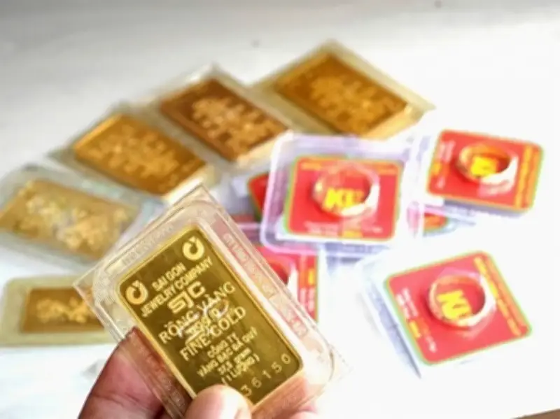 Giá vàng hôm nay 14/2: SJC tăng mạnh, Doji Phú Quý biến động, thế giới lên cao