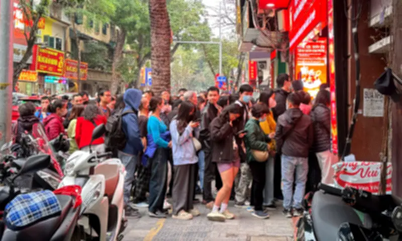 Giá vàng miếng tăng mạnh hơn 3 triệu đồng sau kỳ nghỉ lễ, người dân xếp hàng mua tích lũy