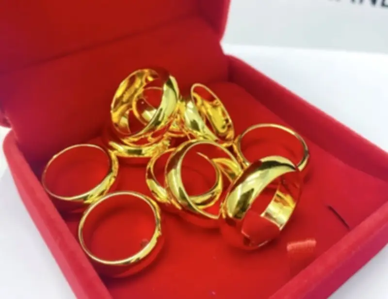 Giá Vàng Nhẫn Vượt Miếng SJC, Bạc Tăng Mạnh Trước Ngày Vía Thần Tài