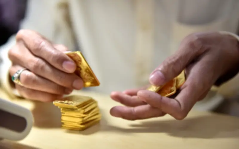 Giá vàng thế giới bật tăng vọt, chạm mốc 5.020 USD/ounce do căng thẳng địa chính trị