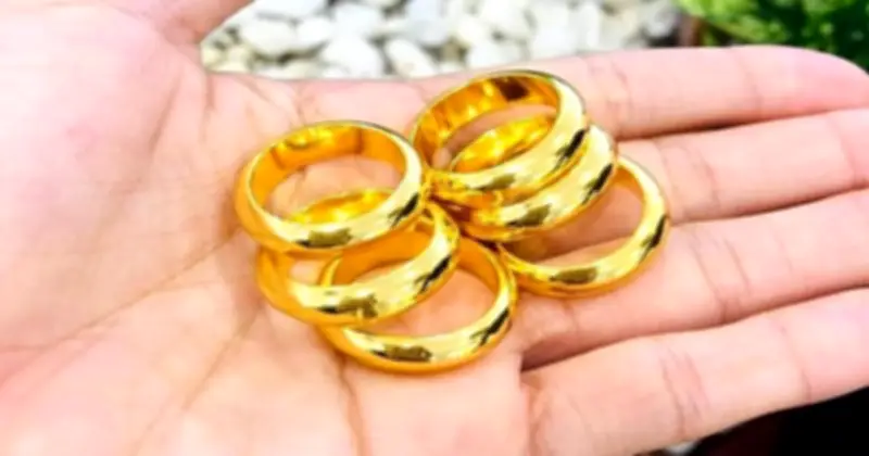 Giá vàng thế giới tăng mạnh gần 95 USD, chạm mức cao nhất trong một tháng