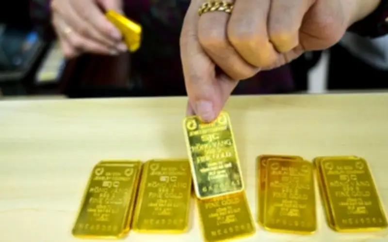 Giá vàng trong nước chốt tuần quanh mốc 181 triệu đồng/lượng, thị trường thận trọng