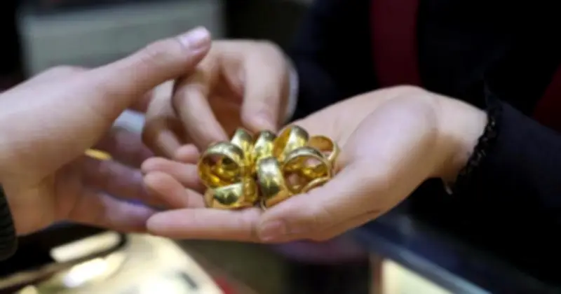 Giá vàng trong nước ổn định, thị trường quốc tế duy trì trên 5.000 USD/ounce