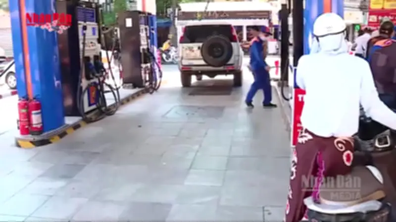 Giá xăng dầu dự báo tăng nhẹ trong phiên điều hành hôm nay mùng 4 Tết