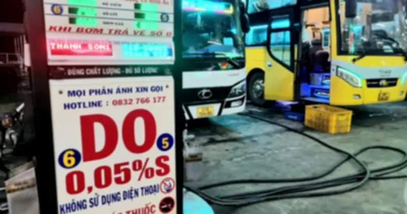 Giá xăng dầu thế giới giảm nhẹ, trong nước dự báo tăng từ chiều mai