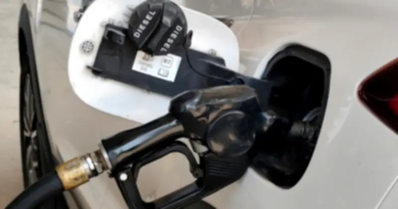 Giá xăng dầu tiếp tục giảm sâu, triển vọng giảm giá trong nước rõ nét