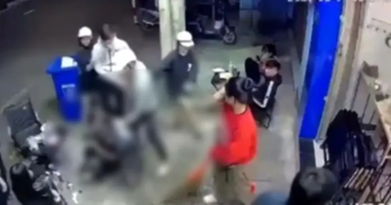 Gia Lai: Khởi tố 3 học sinh đánh bạn tử vong vì ghen tuông trước cửa hàng tiện lợi