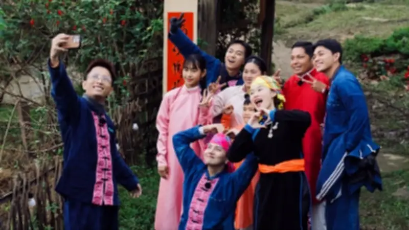 Gia Đình Haha khép lại hành trình Bản Liền bằng Tết trồng cây và lễ phát động ý nghĩa