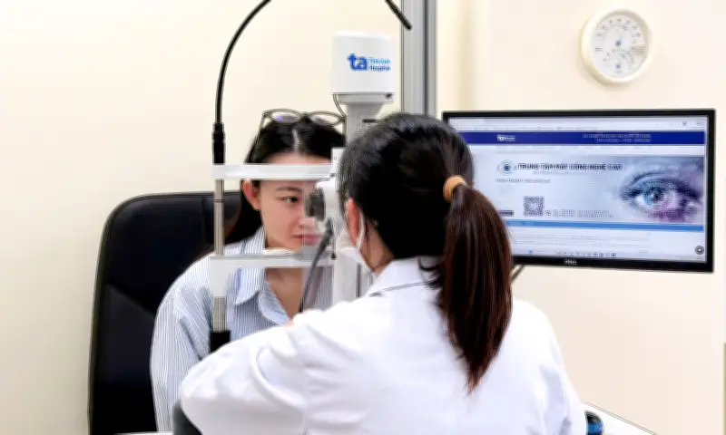 Giấc Ngủ Kém Gây Hại Mắt: Chuyên Gia Cảnh Báo Nguy Cơ Khô Mắt, Tổn Thương Võng Mạc