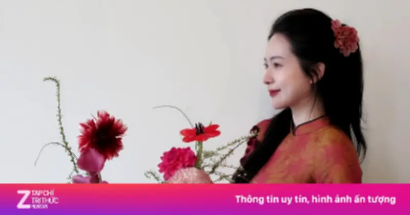 Giới trẻ chi hàng chục triệu đồng học cắm hoa độc lạ trang trí Tết