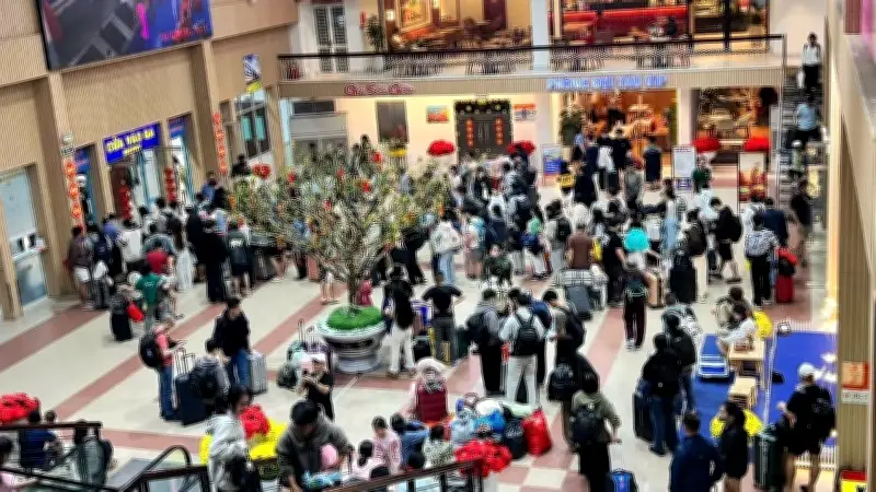 Giới trẻ đón Tết 2026: Hành trình về quê và lựa chọn ở lại thành phố