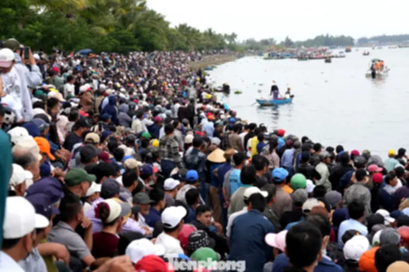 Giải Đua Thuyền Truyền Thống Duy Nghĩa Mở Rộng Lần I - Cúp FVG 2026 Khai Mạc Sôi Động