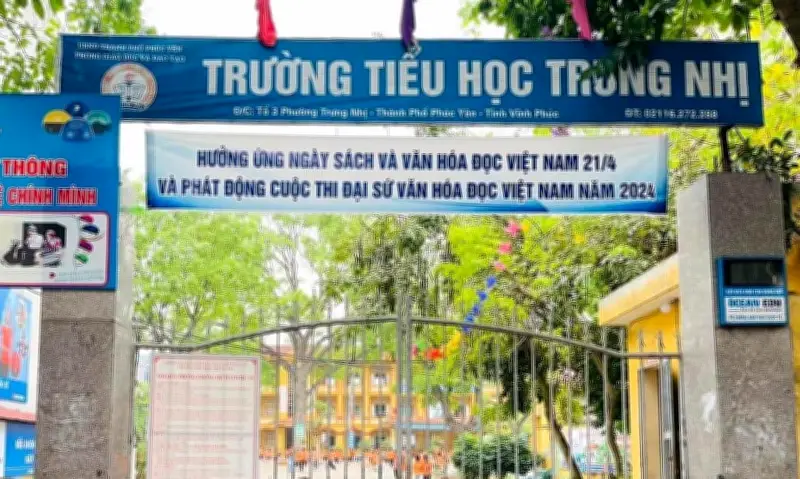 Giáo viên Phú Thọ bị tố bắt học sinh lớp 2 liếm đất, tạm đình chỉ đứng lớp