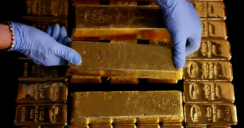 Thị trường vàng thế giới điều chỉnh nhẹ, trong nước tăng vọt lên 181 triệu đồng/lượng