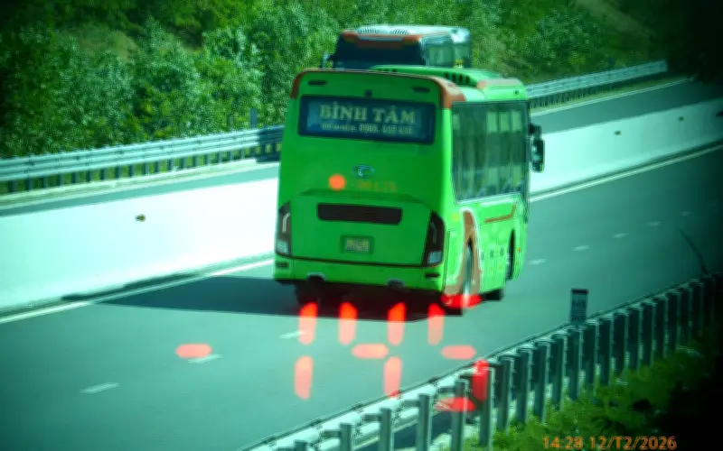 Gần 100 Tài Xế Xe Khách Vi Phạm Tốc Độ Trên Cao Tốc TP.HCM - Khánh Hòa