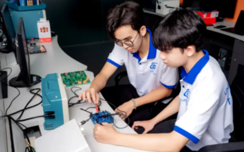 ĐH Công nghệ Thông tin TP.HCM tuyển thẳng học sinh giỏi quốc gia văn, sử, địa năm 2026