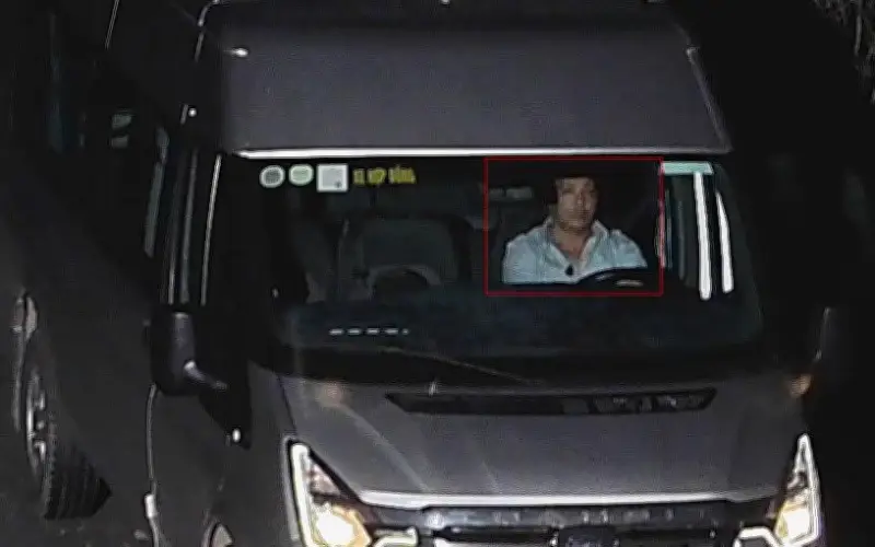 Hà Nội: Camera AI Phát Hiện 35 Vụ Vượt Đèn Đỏ, Hàng Loạt Lỗi Vi Phạm Khác