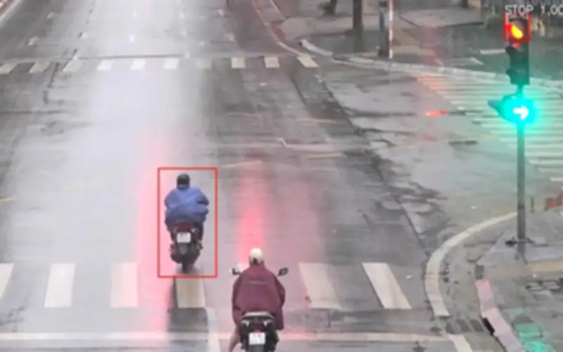 Hà Nội: Camera AI Phát Hiện 72 Trường Hợp Vượt Đèn Đỏ Từ 22-23/2