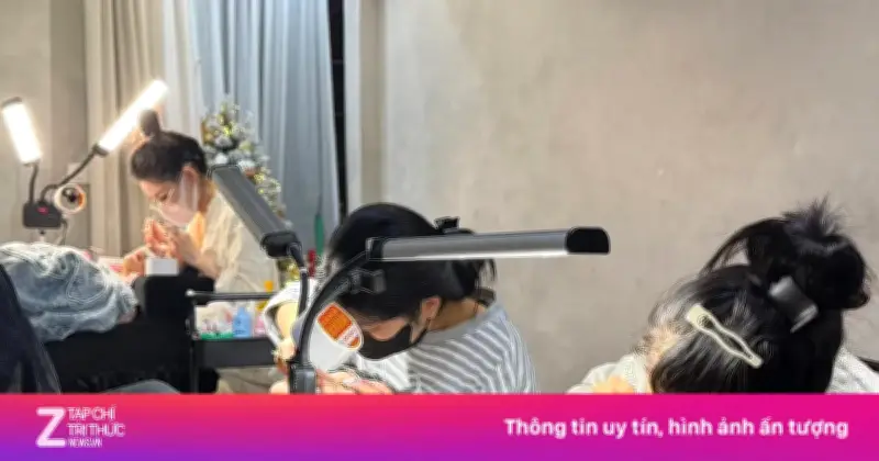 Hà Nội: Cơn sốt dịch vụ làm đẹp cận Tết, salon kín lịch đến khuya