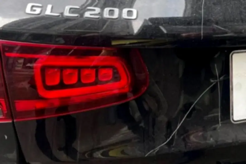 Hà Nội khởi tố vụ án hình sự xe ô tô bị phá hoại khi đỗ bên đường