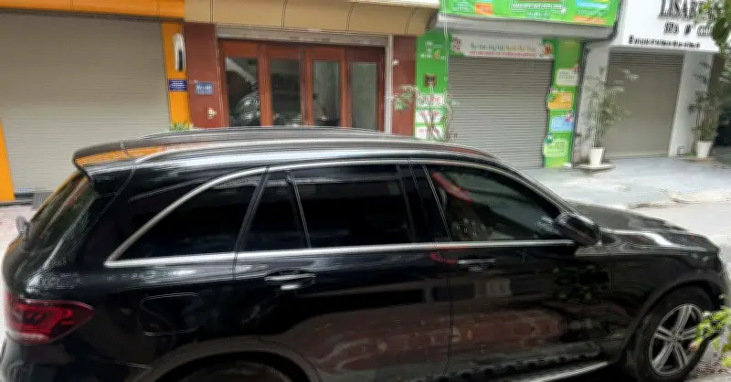 Hà Nội: Khởi tố vụ án Mercedes-Benz GLC 200 bị cào xước, thiệt hại hơn 56 triệu đồng