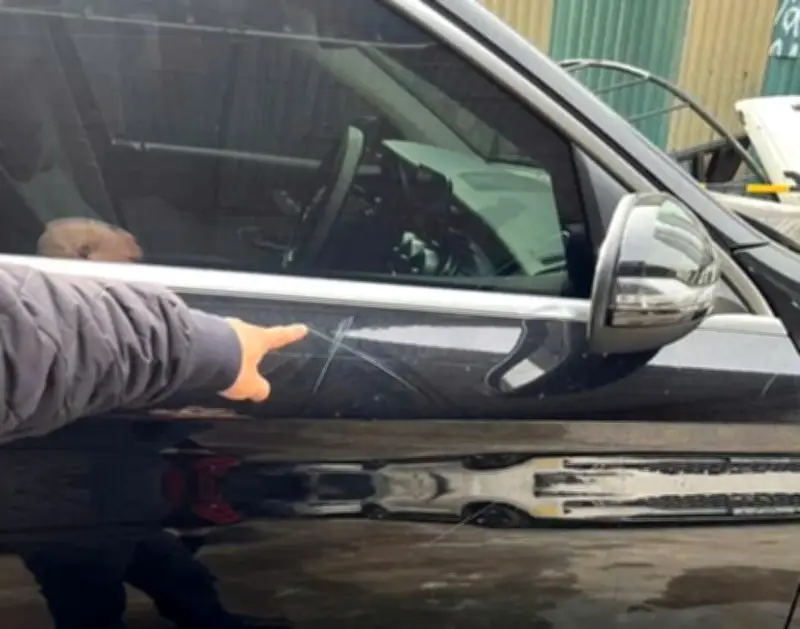 Hà Nội: Khởi tố vụ án phá hoại xe ô tô, thiệt hại lên tới hơn 100 triệu đồng