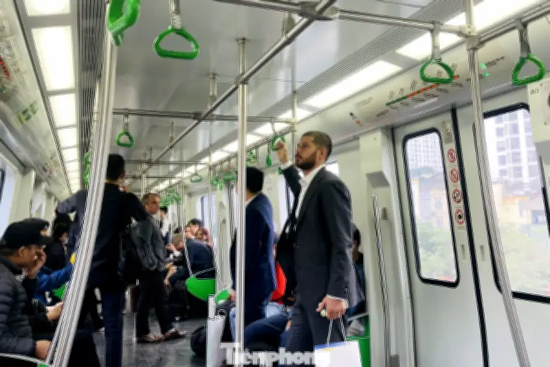 Hà Nội Miễn Phí Vé Metro 9 Ngày Tết, Người Dân Hào Hứng Trải Nghiệm