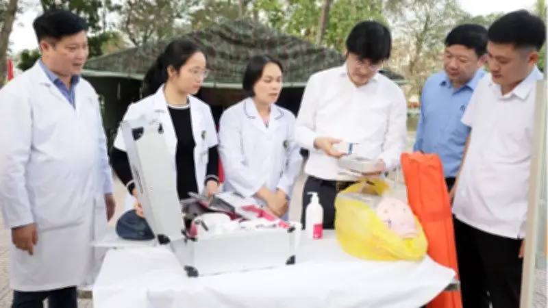 Hà Nội triển khai lực lượng y tế thường trực đảm bảo an toàn cho bắn pháo hoa Tết 2026