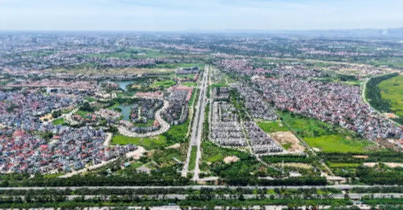 Hạ Tầng Giao Thông Tái Cấu Trúc Không Gian Đô Thị Phía Tây Hà Nội