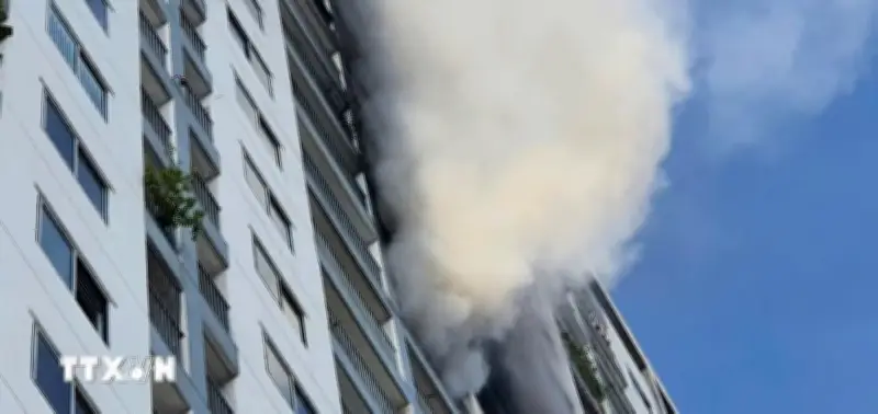 Hỏa hoạn chung cư ở Nha Trang: Hai người tử vong, nhiều hộ dân hoảng loạn