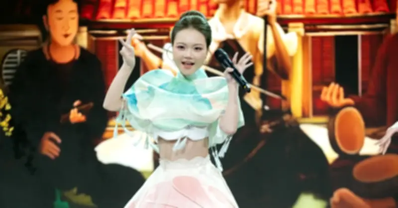 Hà Quỳnh Như gây bất ngờ trên sóng VTV với phong cách mới lạ