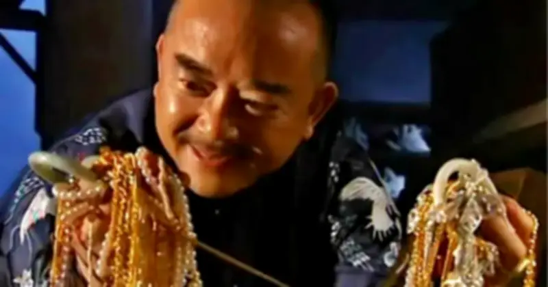 Hòa Thân: Đại tham quan để lại di sản lẩu và Hồng Lâu Mộng cho hậu thế