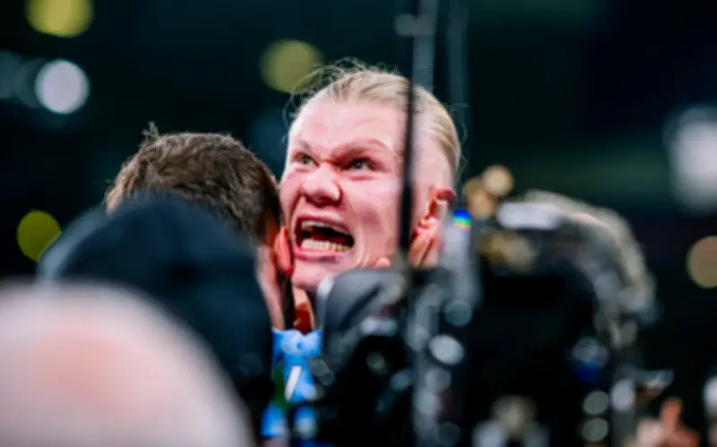 Haaland ghi bàn quyết định, Man City ngược dòng đánh bại Liverpool 2-1