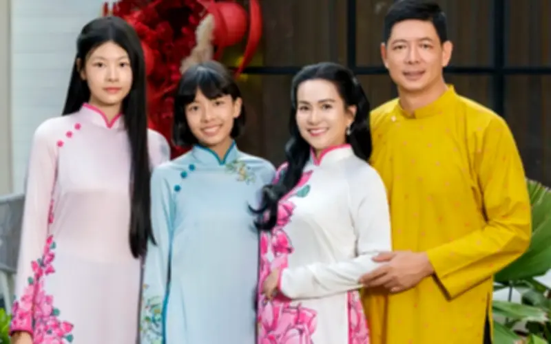 Hai con gái nhà Bình Minh và Ánh Thơ: Chiều cao vượt trội, học hành giỏi giang