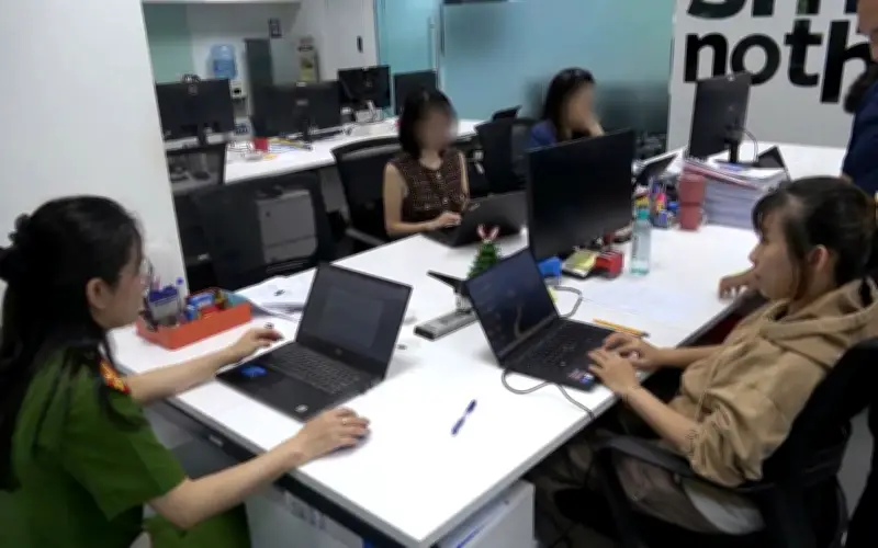 Hai nữ kế toán bị bắt vì tham ô hơn 27 tỷ đồng tại công ty chứng khoán TP.HCM