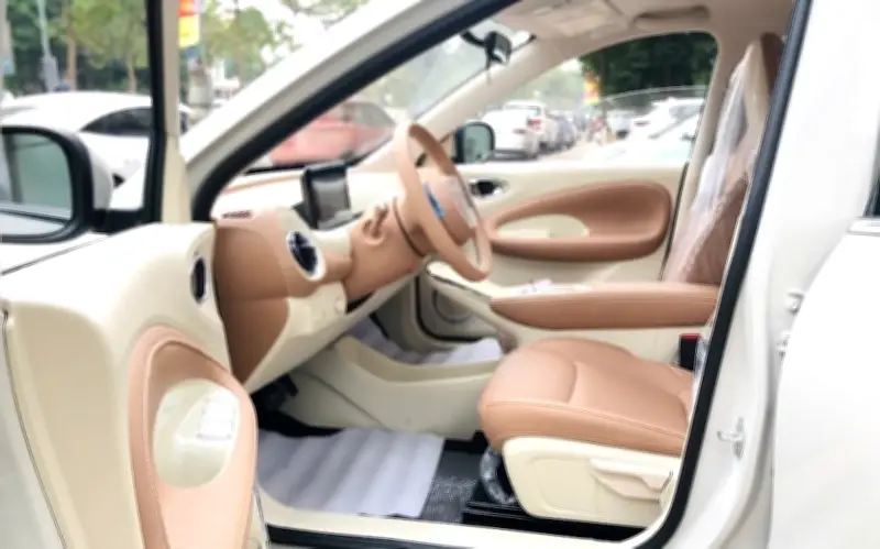 Hatchback 399 Triệu Đồng Tại Việt Nam: Thiết Kế Hiện Đại, An Toàn Cao, Nội Thất Tiện Nghi