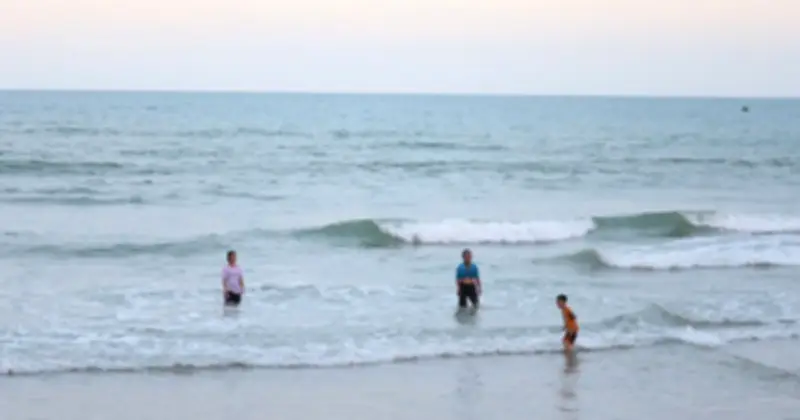 Học sinh 12 tuổi tử vong thương tâm do đuối nước khi tắm biển Mỹ Khê