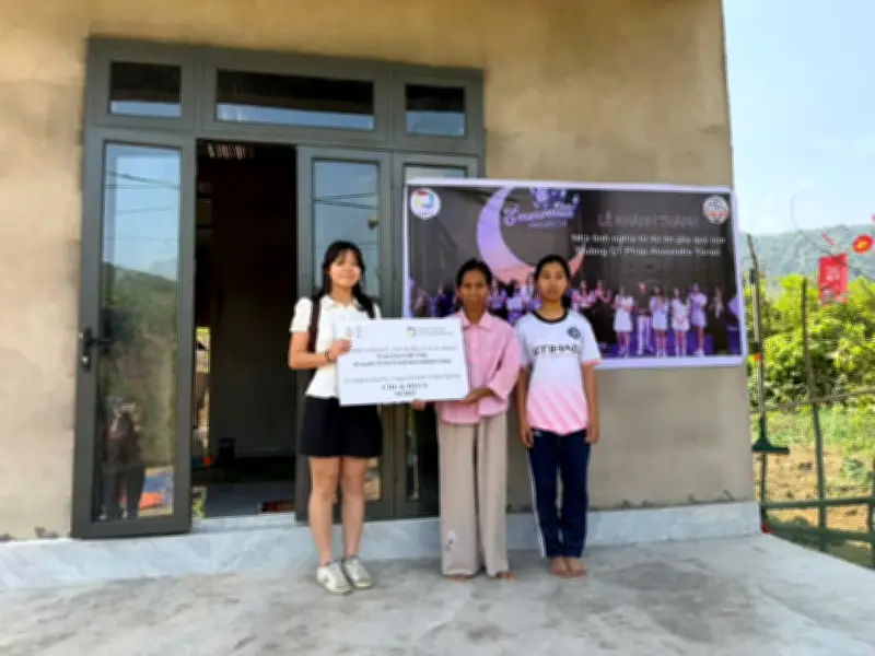 Học Sinh LFAY Gây Quỹ Gần 200 Triệu Đồng, Xây Nhà Cho Người Nghèo Quảng Trị