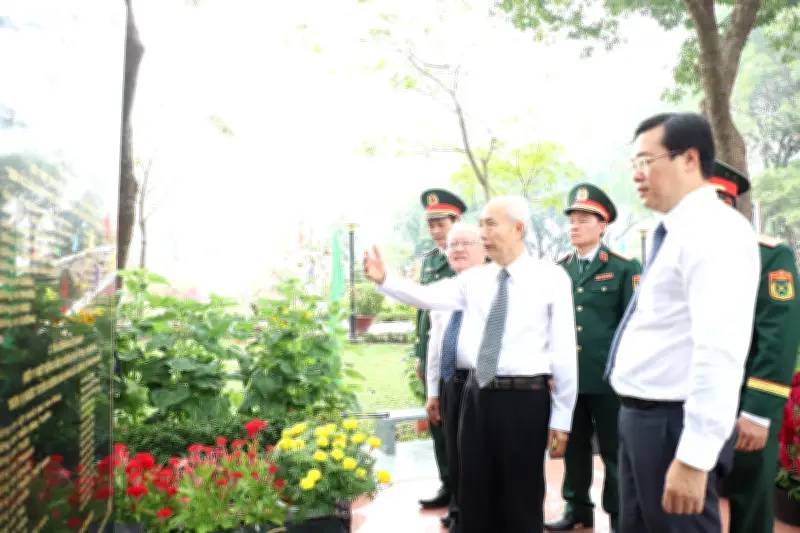 TPHCM cấp bằng 'Tổ quốc ghi công' cho 49 liệt sĩ Biệt động Sài Gòn - Gia Định