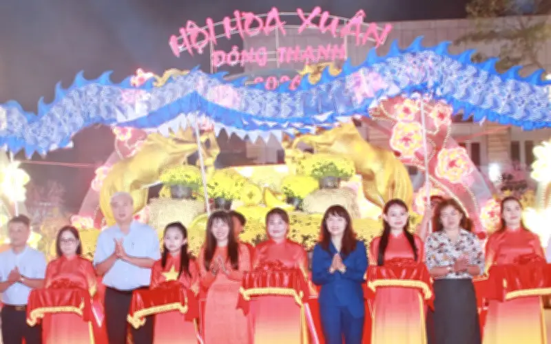 Hội Hoa Xuân Bùng Nổ Khắp TP.HCM, Đón Tết Ấm Cúng Và Ý Nghĩa